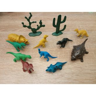   Dínó,dinoszaurusz műanyag figurák, tortadísz 12 db-os-nem ehető